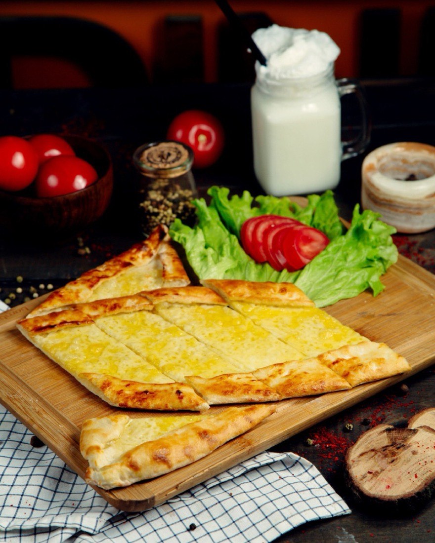 Pide bei King Döner & Pizzahaus in Durmersheim